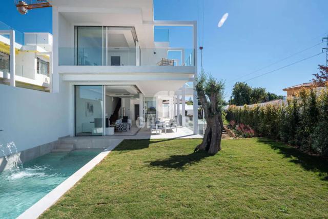 Imagen 2 de Modern Villa in Valdeolletas with Sea Views