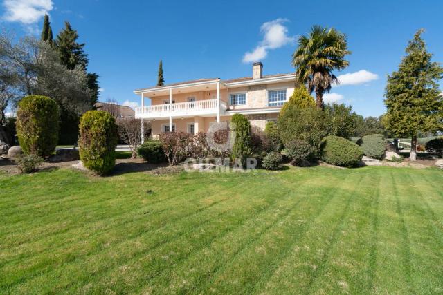 Imagen 2 de Magnificent Renovated Villa in Fuente del Fresno