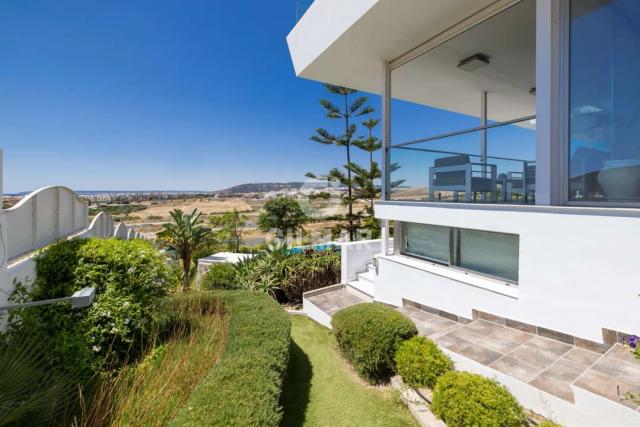 Imagen 3 de Independent Chalet with Views and Pool in Zahara de los Atunes