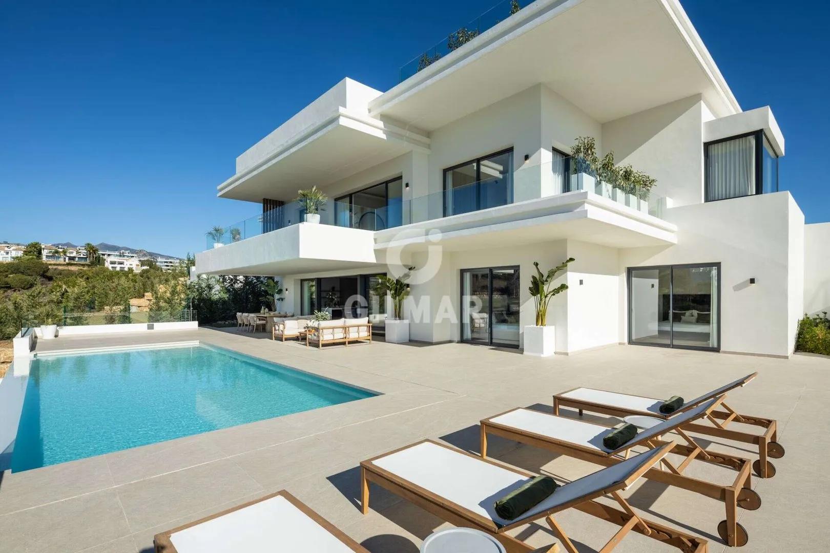 Modern Luxury Villa with Views in La Resina Golf