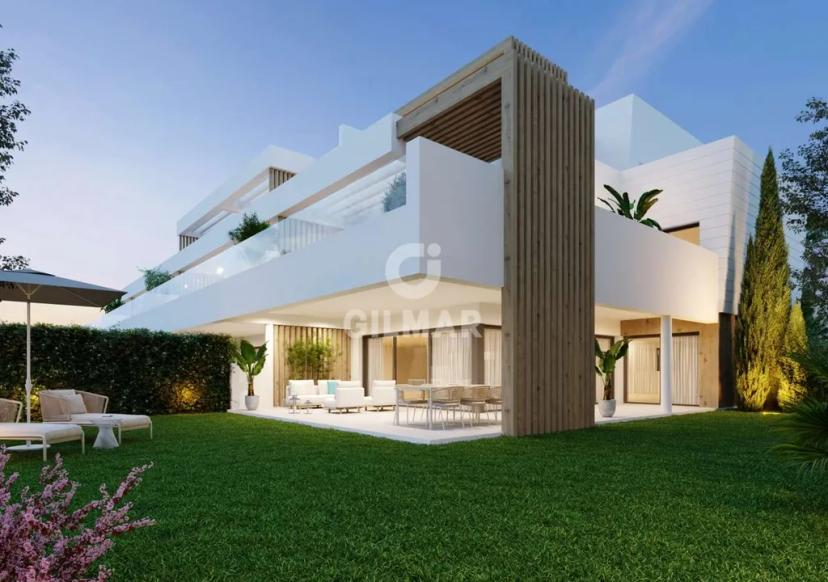 Customizable Luxury Homes in Estepona image 0