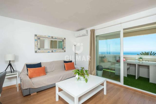 Imagen 4 de Exclusive Seaside Apartment with Front Views