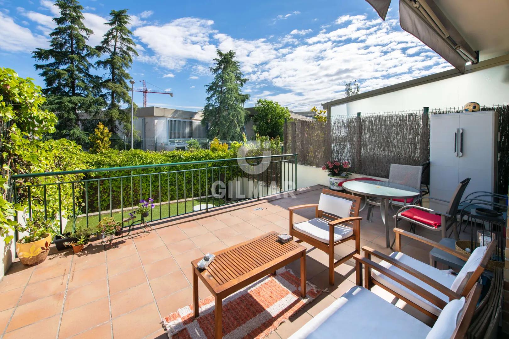 Exclusive apartment with terrace and garden in Conde Orgaz