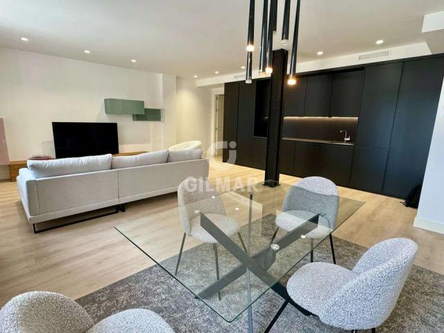 Imagen 2 de Renovated Apartment on Velázquez Street: 3 Bedrooms with En-Suite Bathrooms