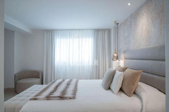 Imagen 5 de Exclusive Luxury Apartment on the Frontline Beach, Estepona