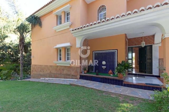 Imagen 2 de Exclusive Villa in Pinares de San Antón, Málaga