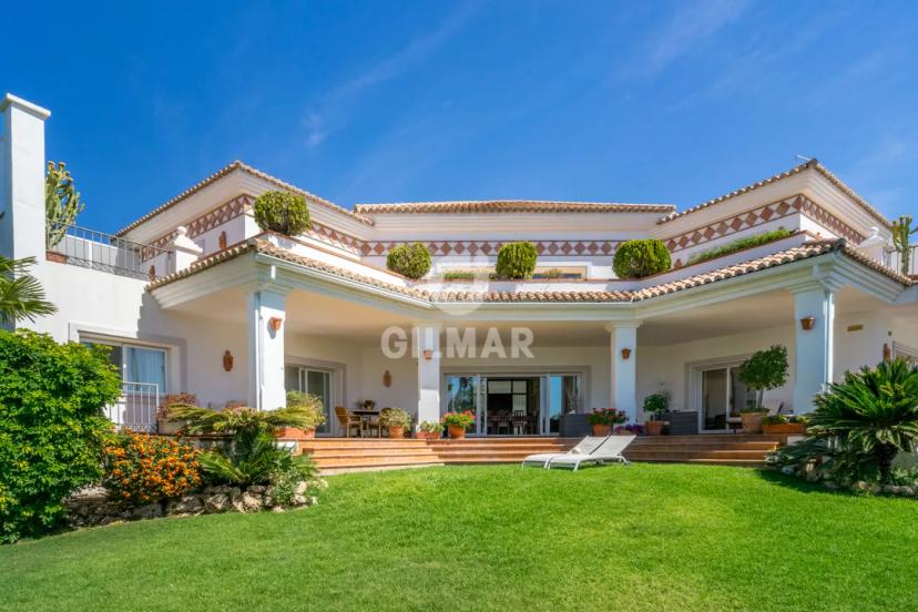 Luxury Villa in Paraíso Alto: 6 Bedrooms, Sea Views image 0