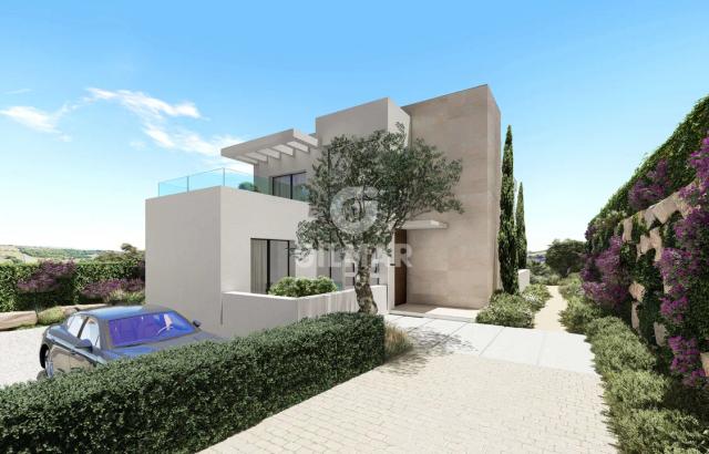 Imagen 2 de Luxury Villa in Estepona Golf with Sea Views