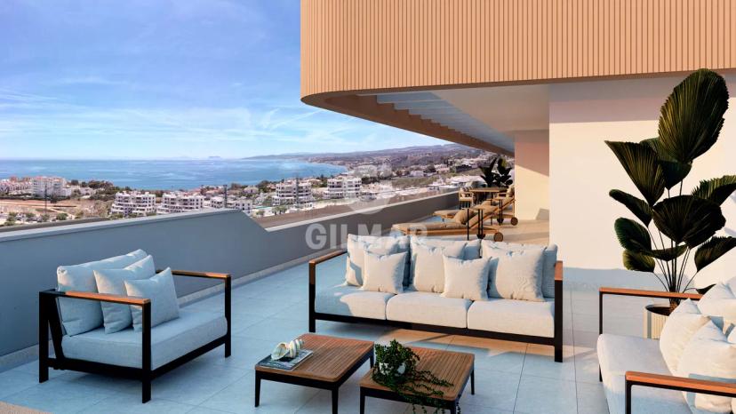 Modern New Apartment with Views of Estepona Port image 2