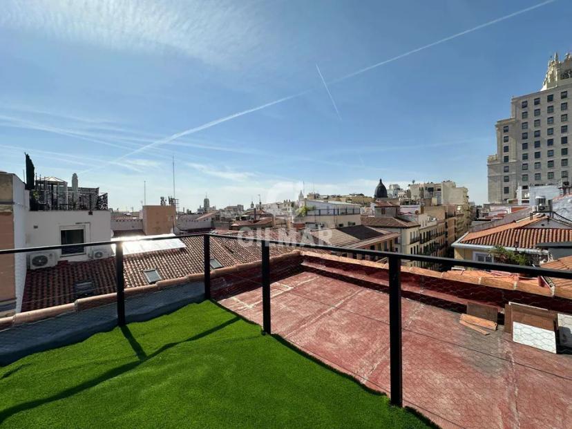 Luxury Penthouse with Terraces in Malasaña image 0