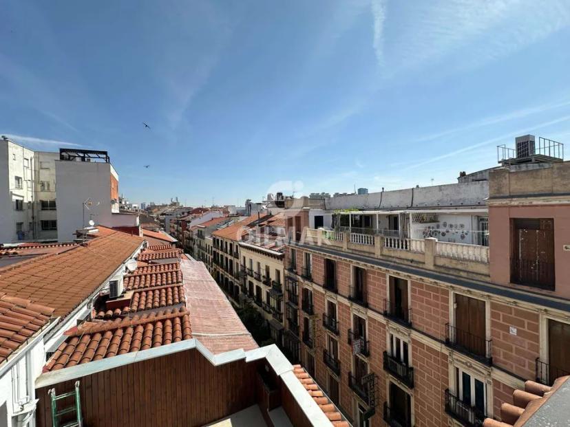 Luxury Penthouse with Terraces in Malasaña image 1