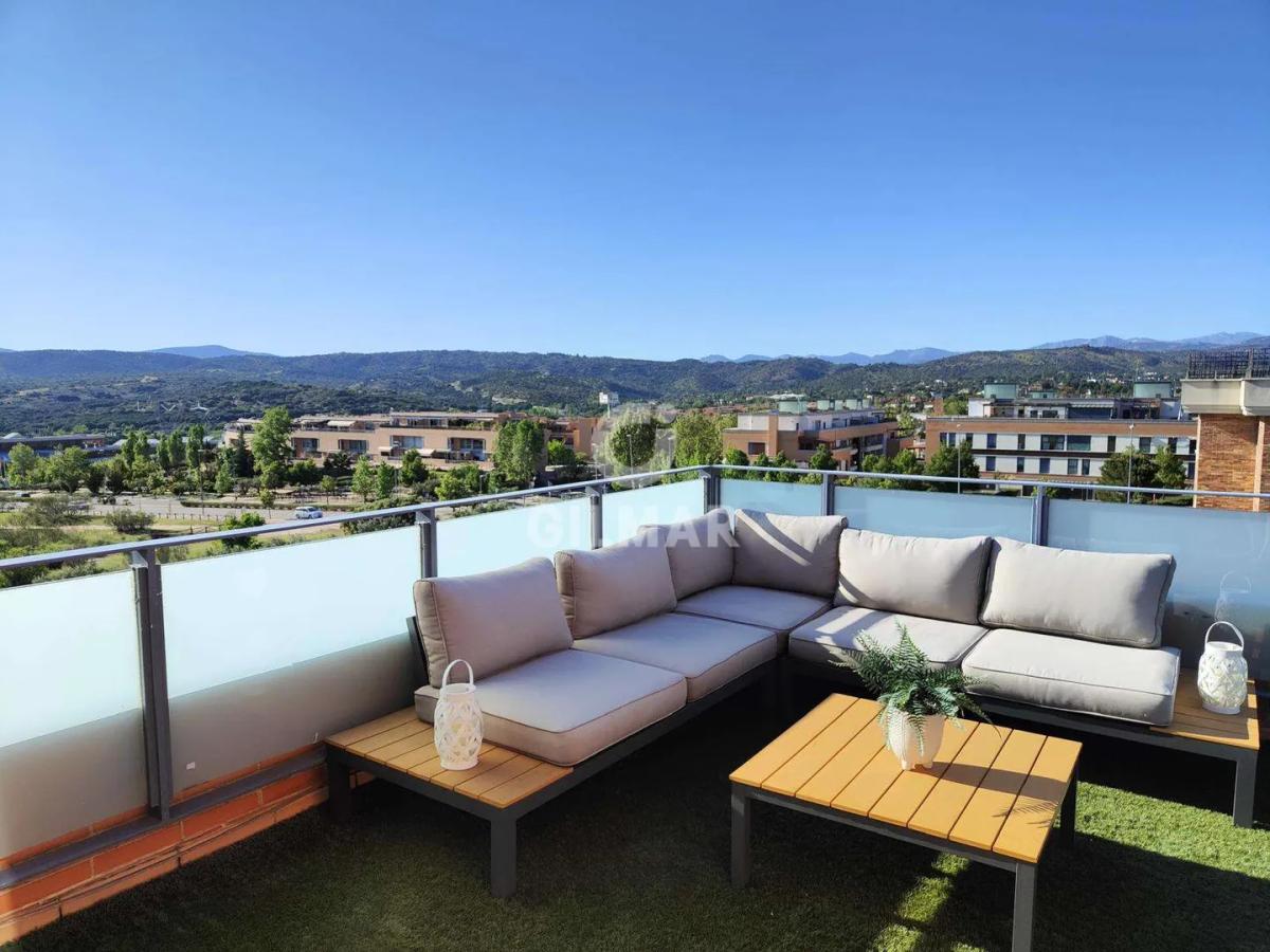 Imagen 1 de Luxury Penthouse with Terrace in Monterrozas, Las Rozas