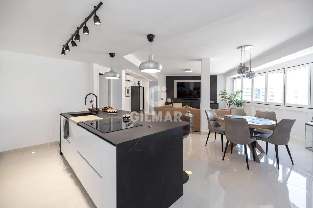 Imagen 1 de Spectacular Renovated Apartment in the Soho of Málaga