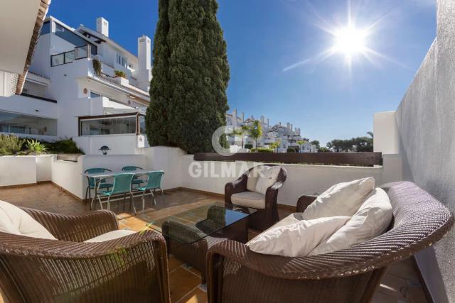 Imagen 5 de Spectacular 3-Bedroom Apartment in Los Monteros