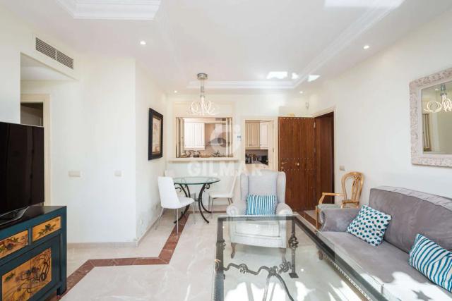 Imagen 5 de Exclusive Apartment in Elviria, Steps from the Beach