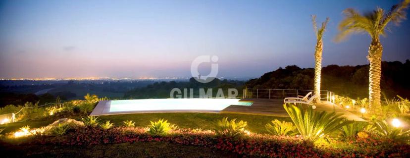 Luxury Chalet in Montecastillo with Garden and Infinity Pool image 1