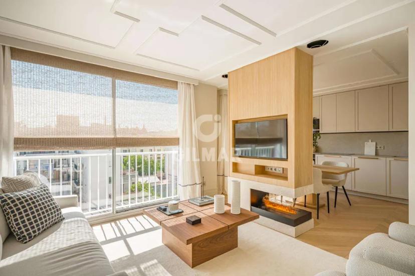 Impecable vivienda moderna en Goya con garaje image 0