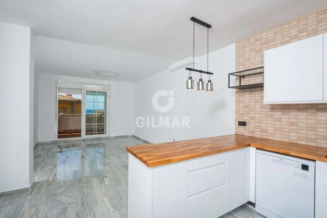 Imagen 3 de Spacious Apartment in Cabopino with Sea Views and Terrace