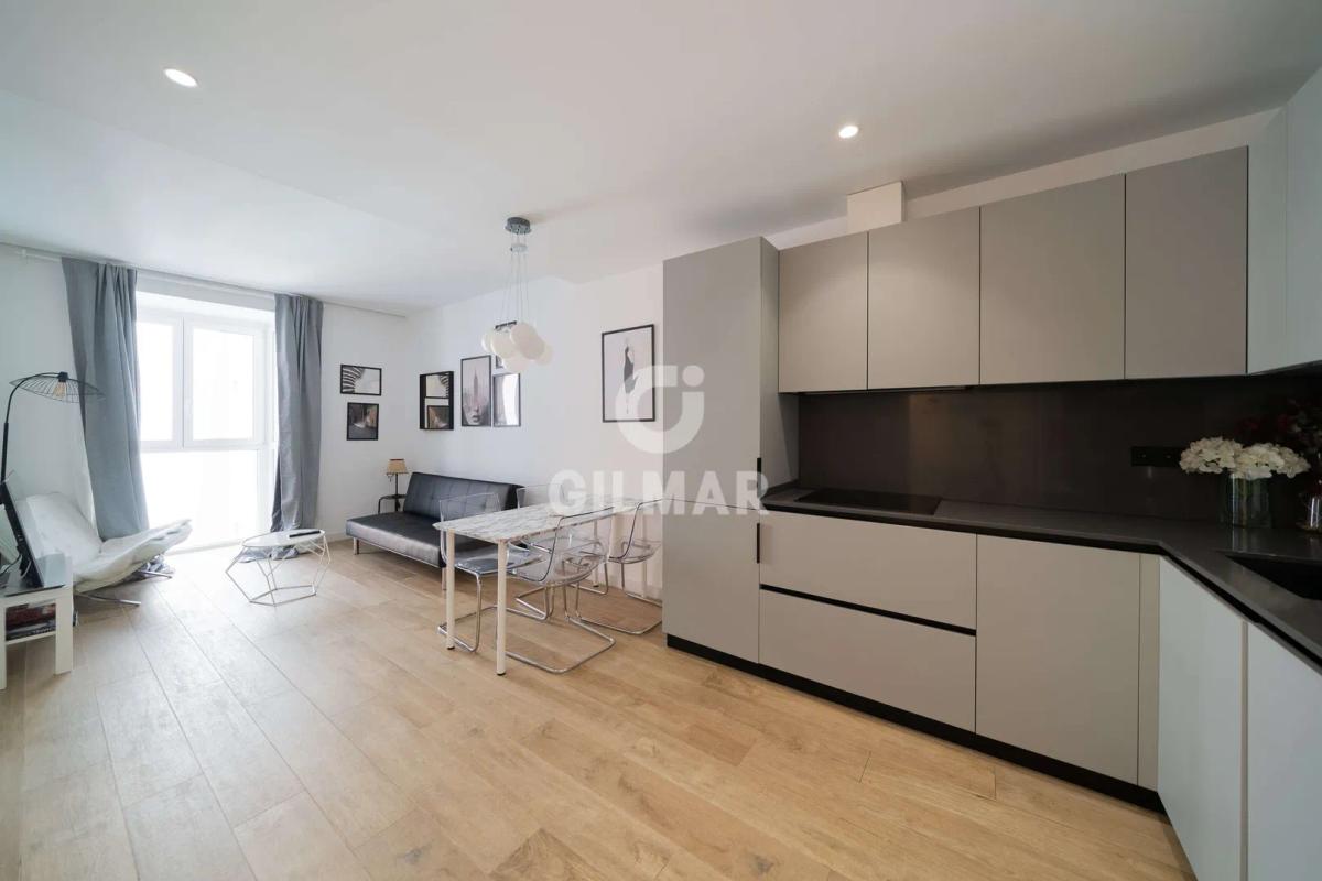 Imagen 1 de Elegant apartment in Malasaña: luxury and comfort in the center of Madrid