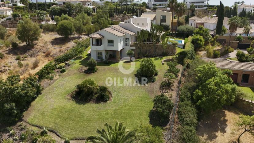 Exclusive Villa with Sea Views in La Alquería image 2