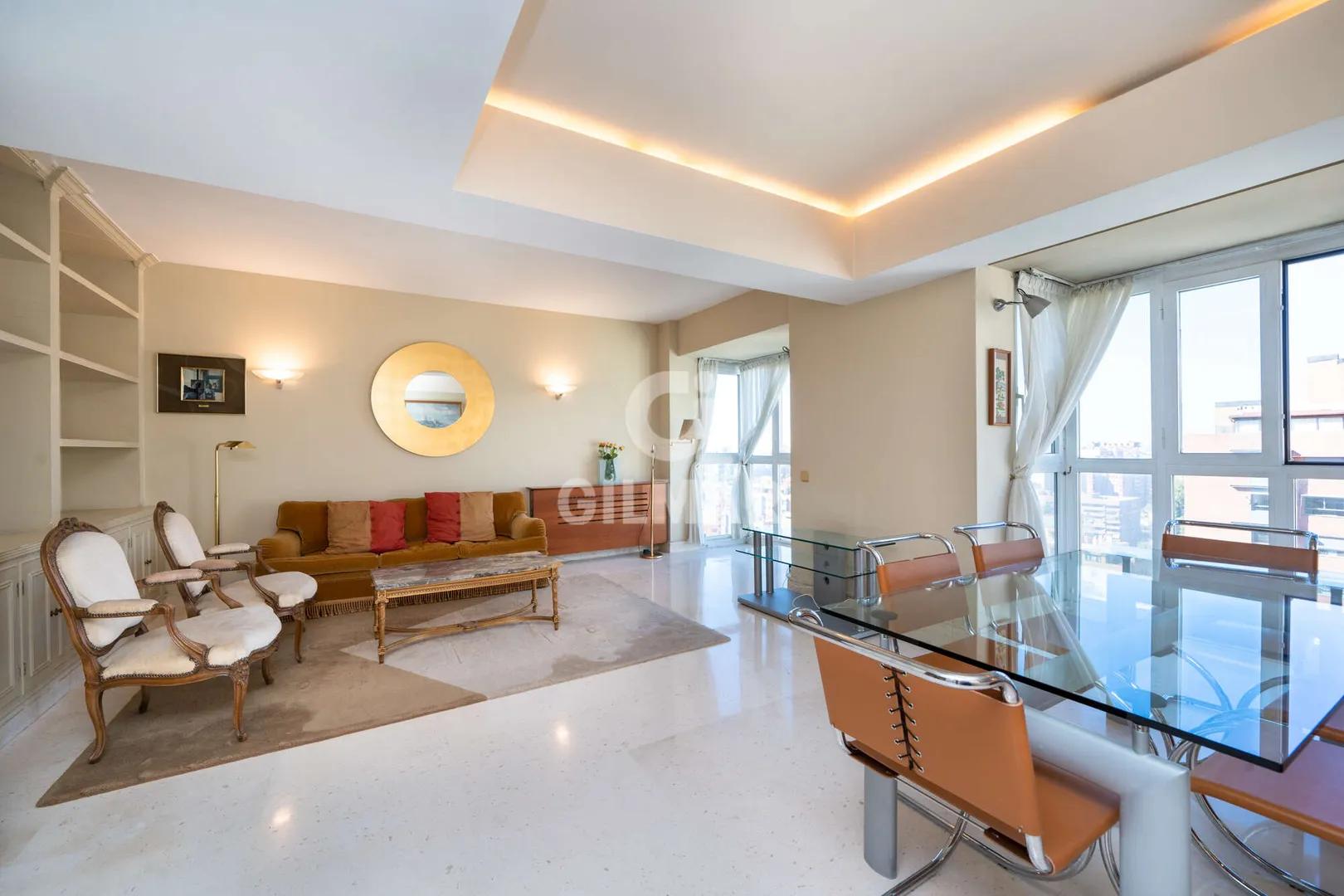 Exclusive 4-bedroom apartment in Arturo Soria