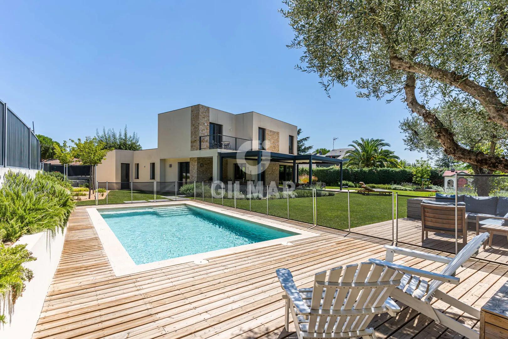 Nordic Passivhaus Housing in Boadilla del Monte