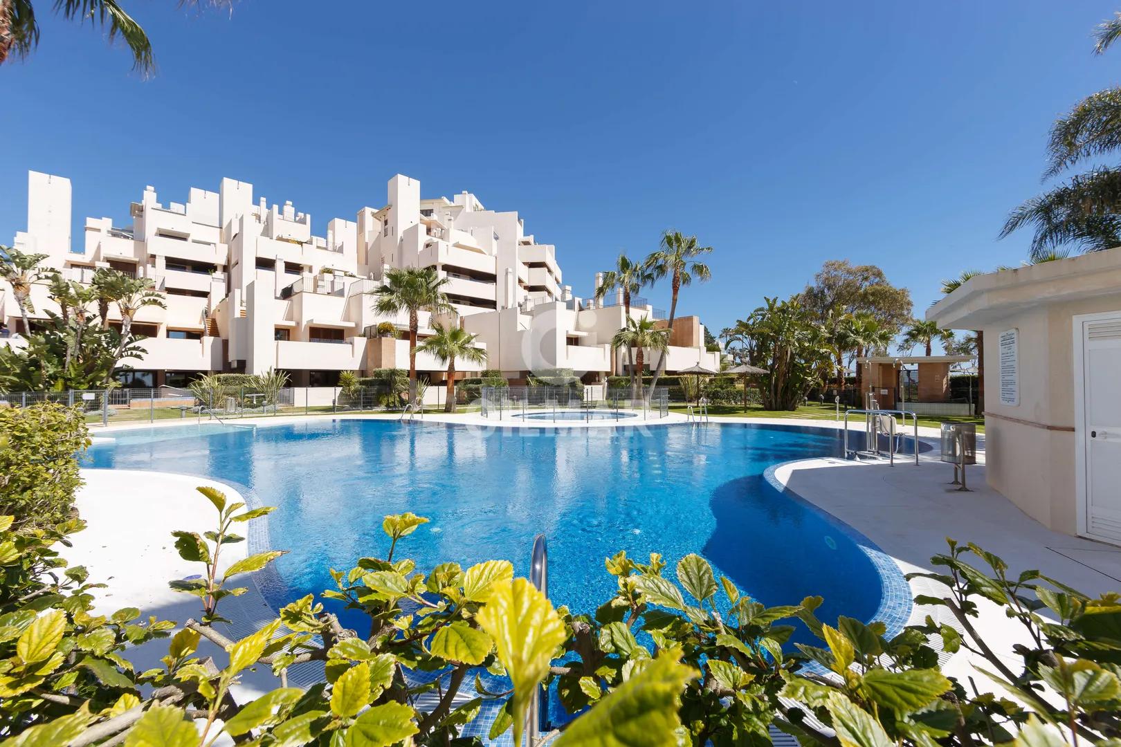 Spacious 3-Bedroom Apartment on the Front Line of the Beach, Estepona