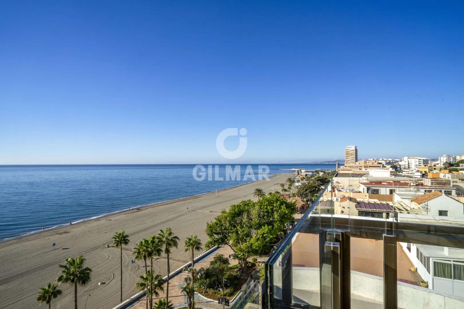 Luxury Apartment on the Front Line of Estepona Beach