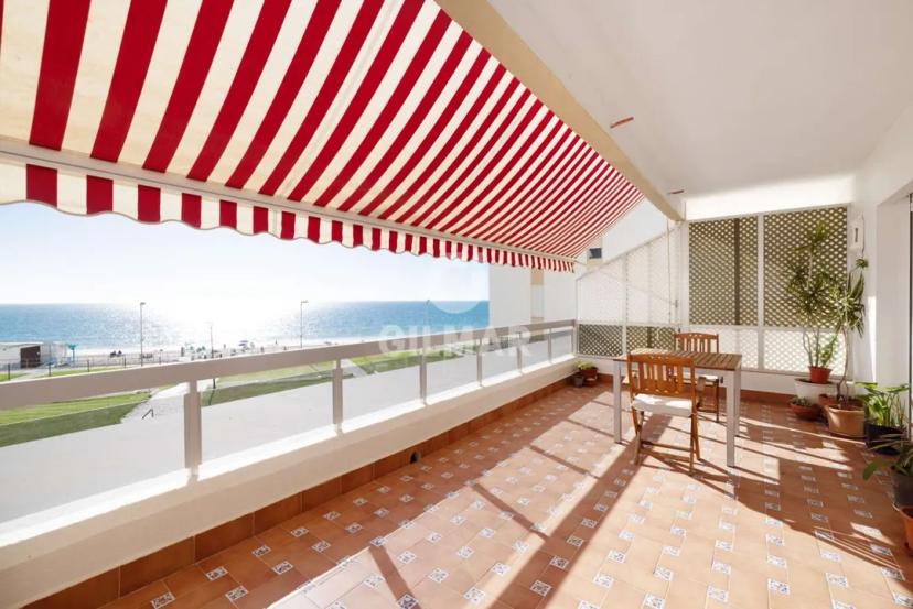 Luxury Apartment with Terrace and Sea Views in Vistahermosa image 0