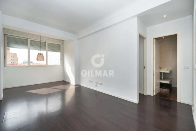 Imagen 4 de Apartment on Avenida de América: 2 Bedrooms and Dressing Room, Ideal for Families