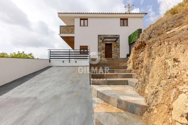 Imagen 4 de Exclusive House in Montes de Málaga with Views of the Mediterranean