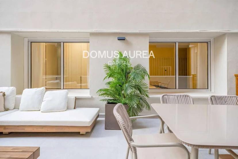 Spectacular Renovated Apartment in Príncipe de Vergara, Salamanca image 0